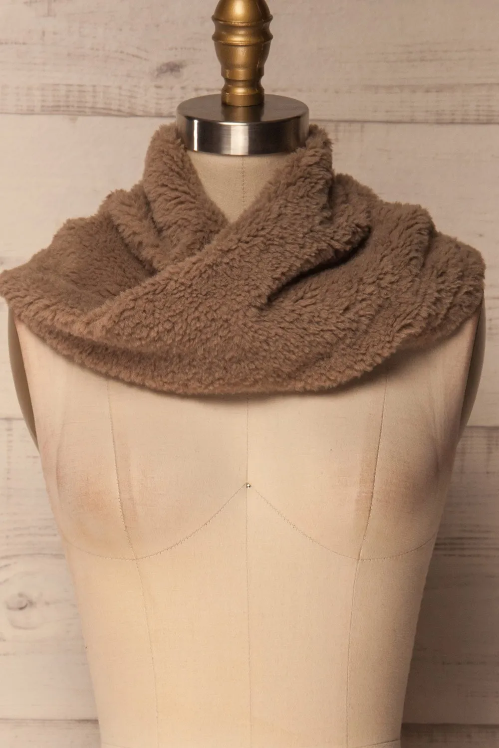 Cadivus Taupe | Faux Fur Infinity Scarf