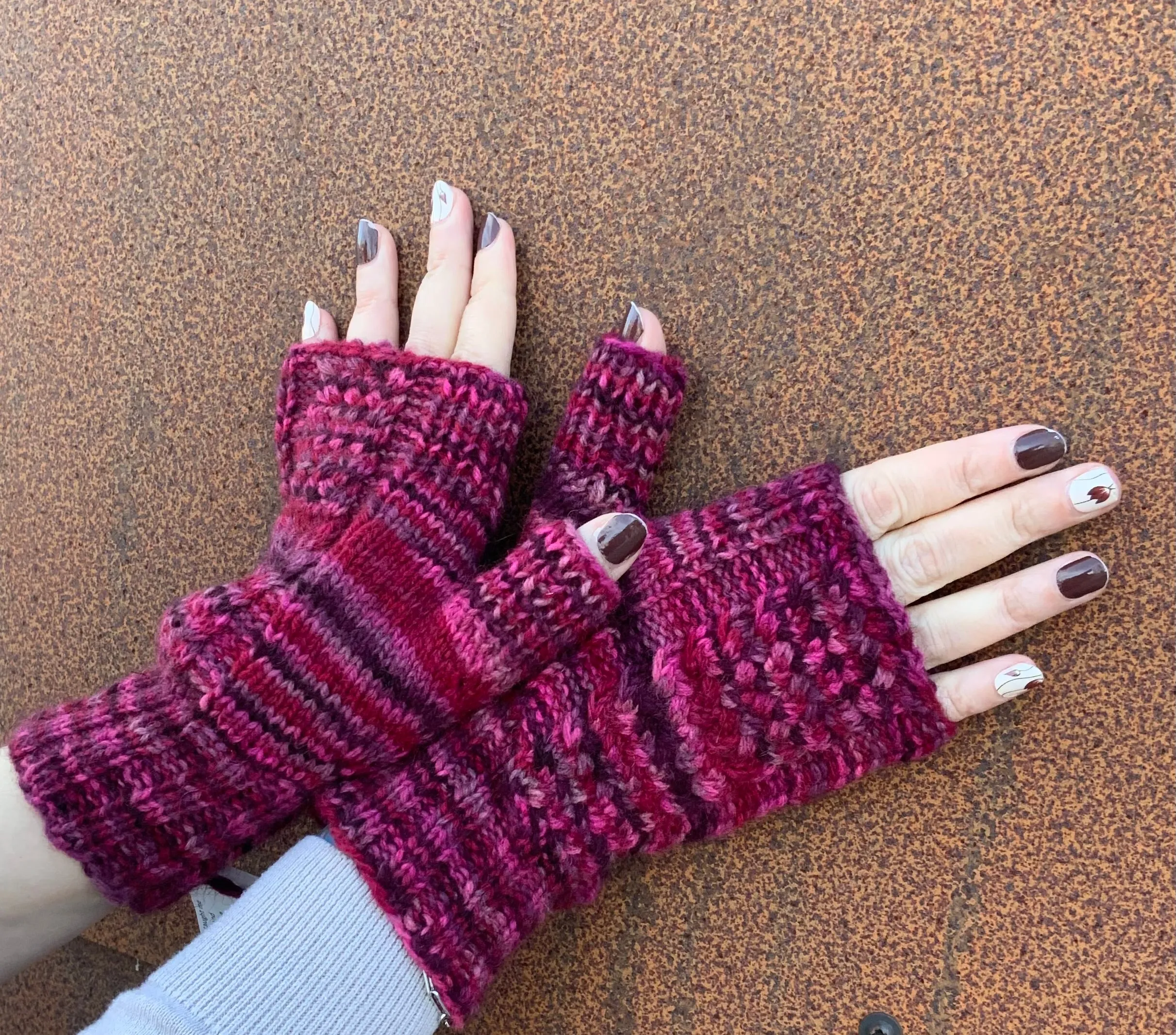 Fingerless Gloves by Snowpurls