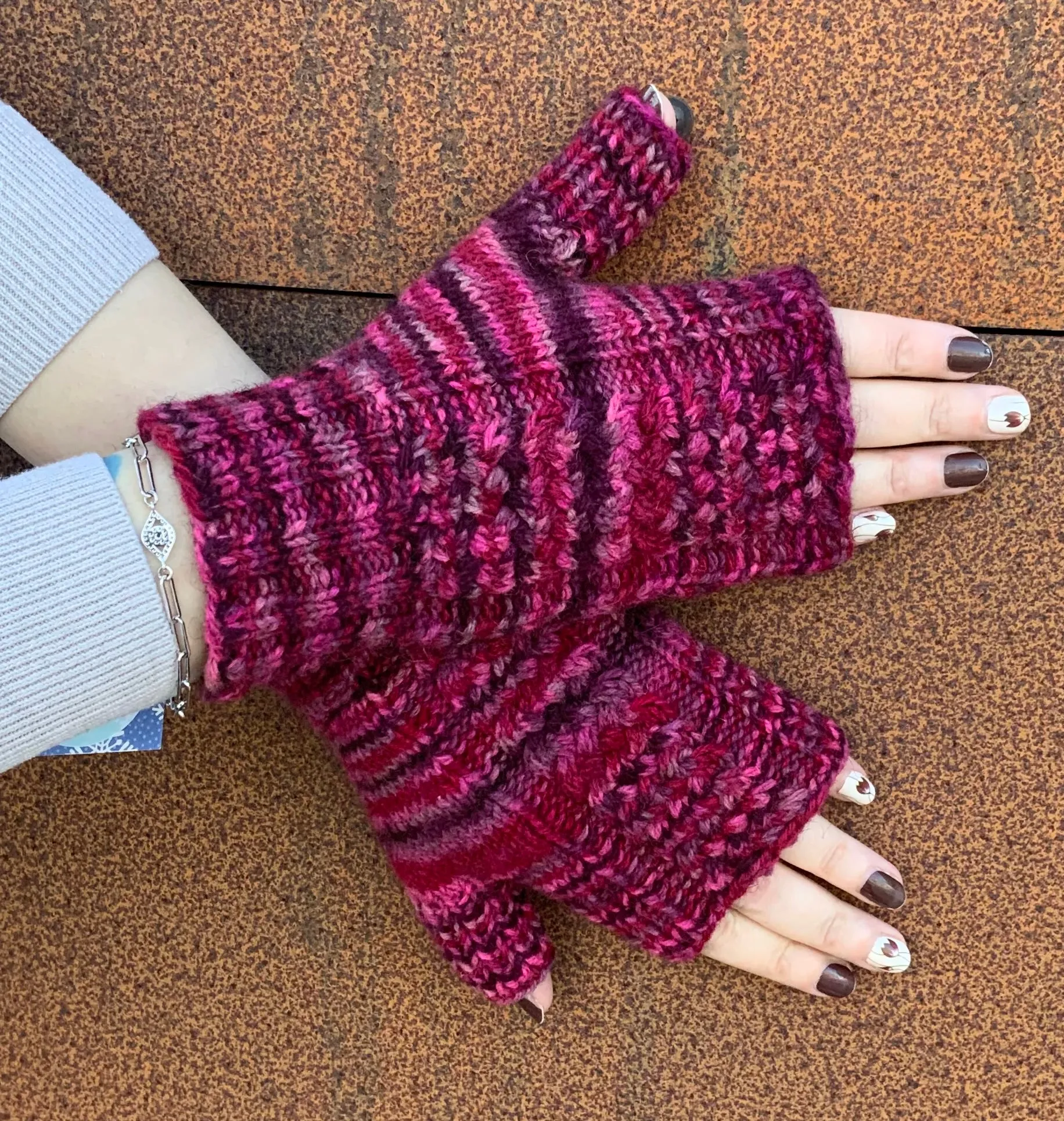 Fingerless Gloves by Snowpurls