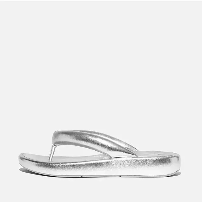 Fitflop Women Iqushion D-Luxe Padded Metallic-Leather Flip-Flops |HT4-011| Silver