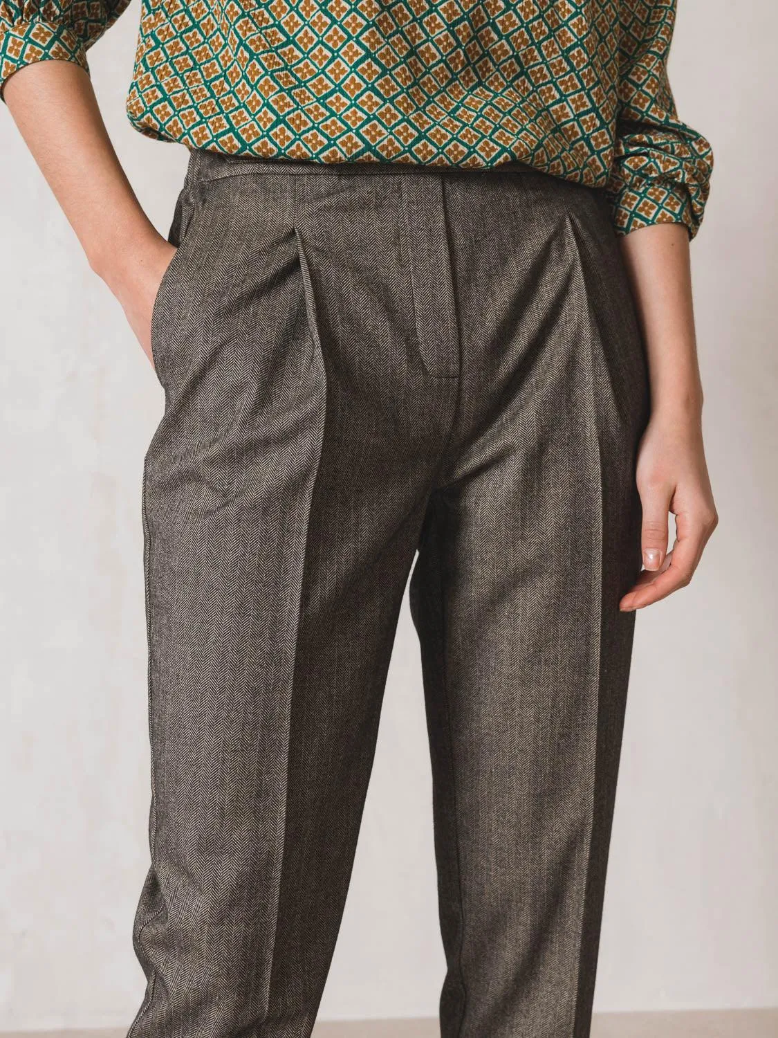 Plaid Button Trouser