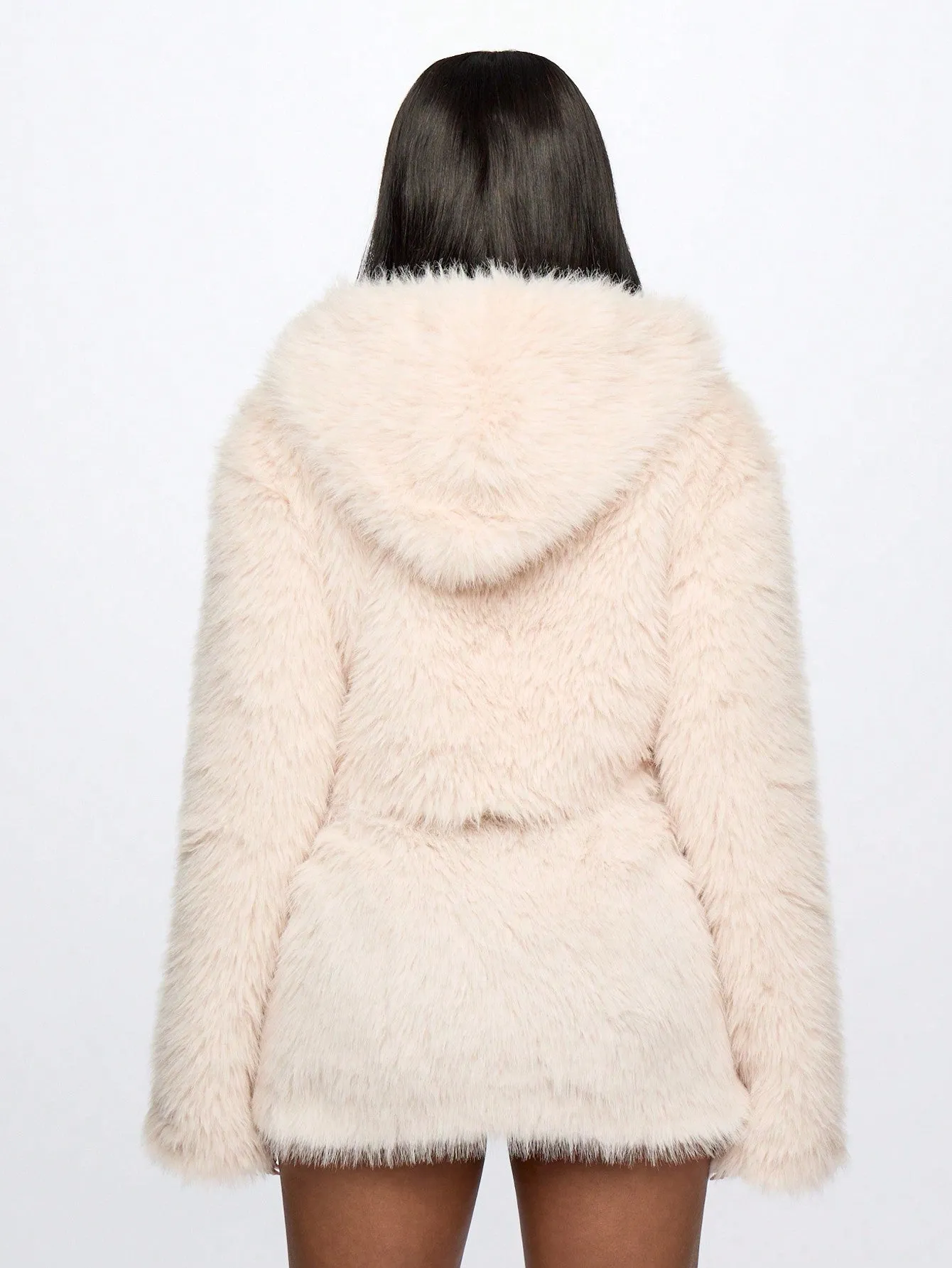 SUMWON WOMEN Fluffy Cropped Hooded Coat