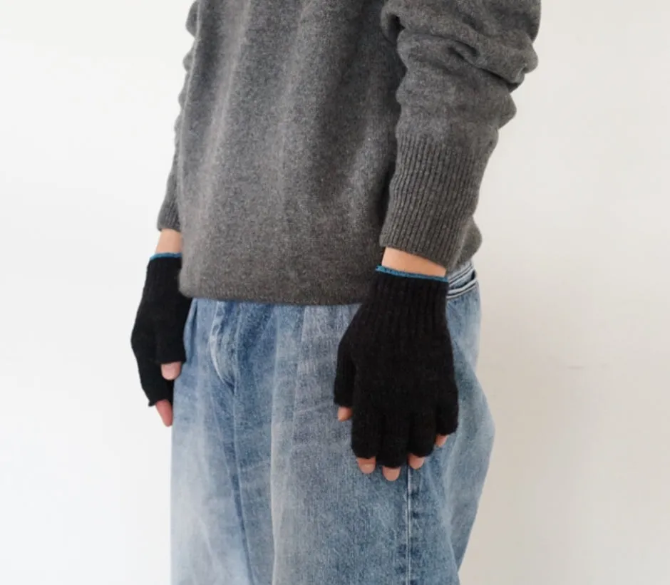 TEMBEA / FINGERLESS GUNTE (2024 A/W)