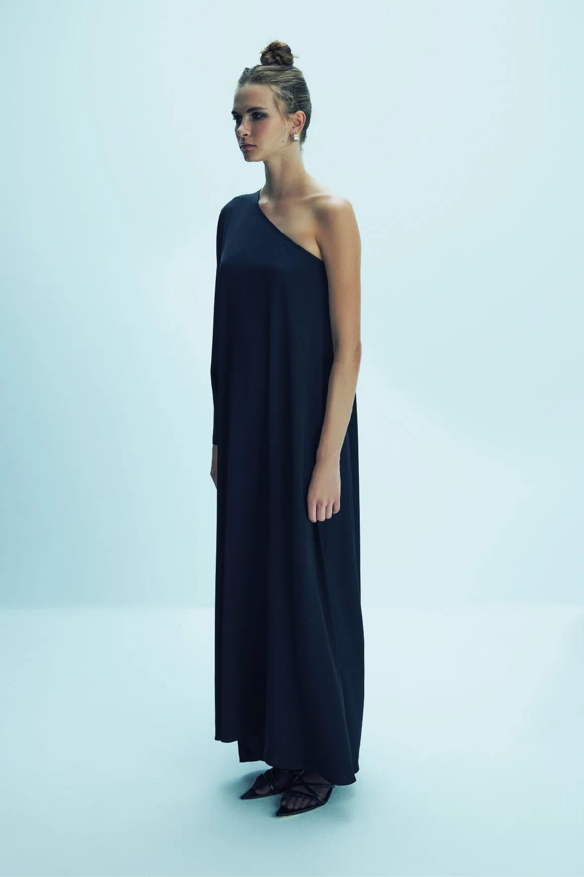 Venus One-Shoulder Maxi Dress in Black