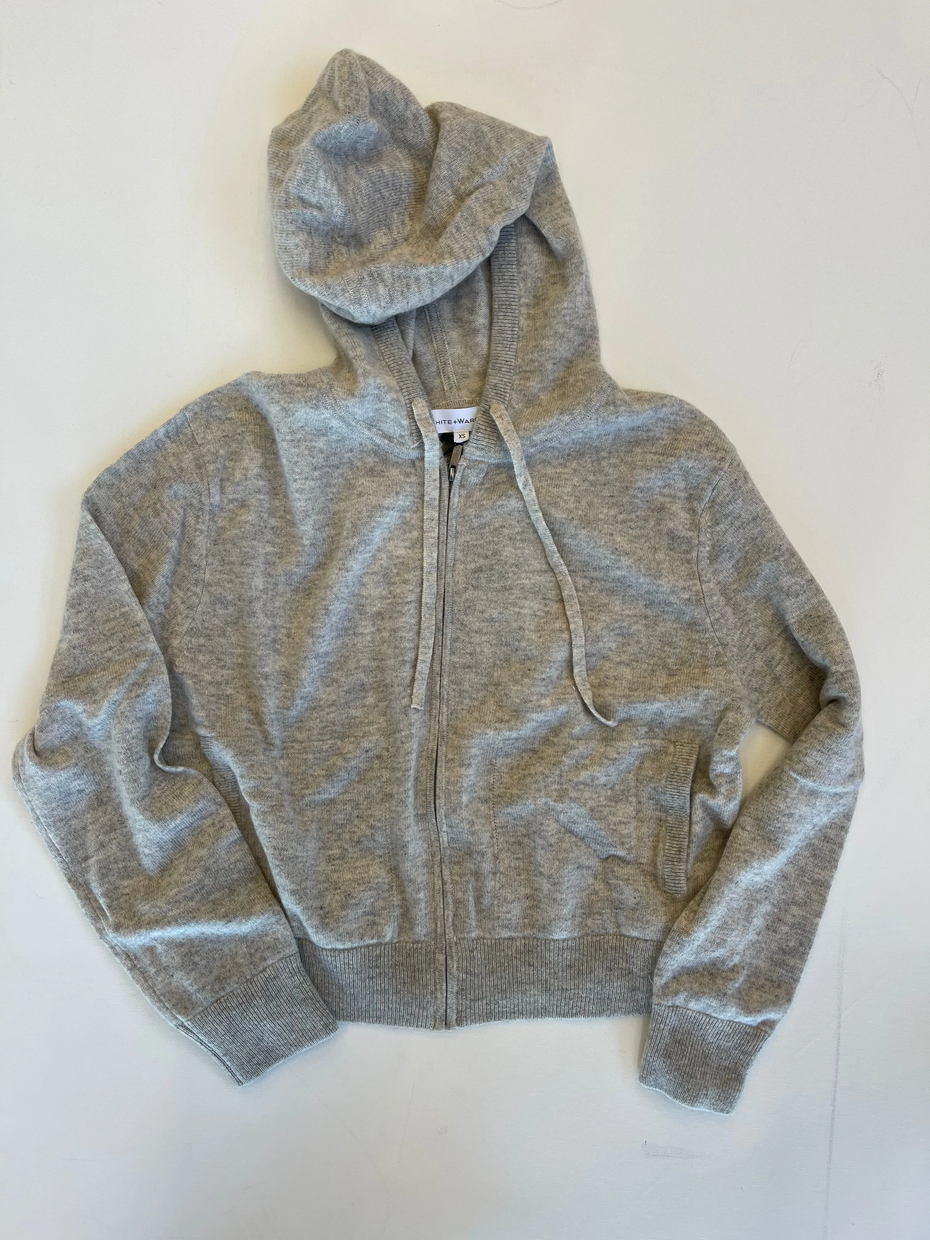 White   Warren - Cashmere Cropped Zip Hoodie in Misty Grey Heather